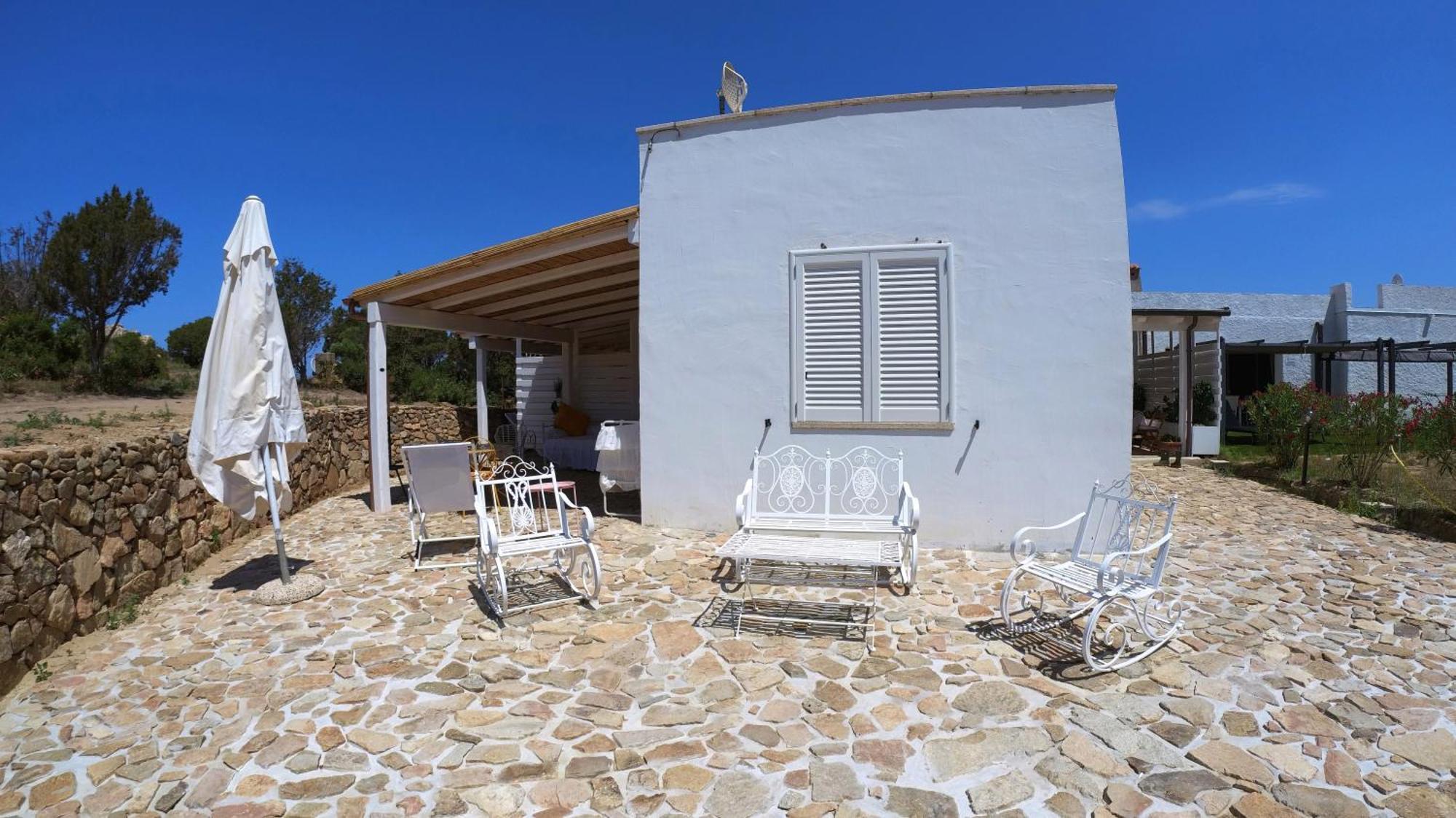 Monti Russu Natural Guest House Aglientu Εξωτερικό φωτογραφία