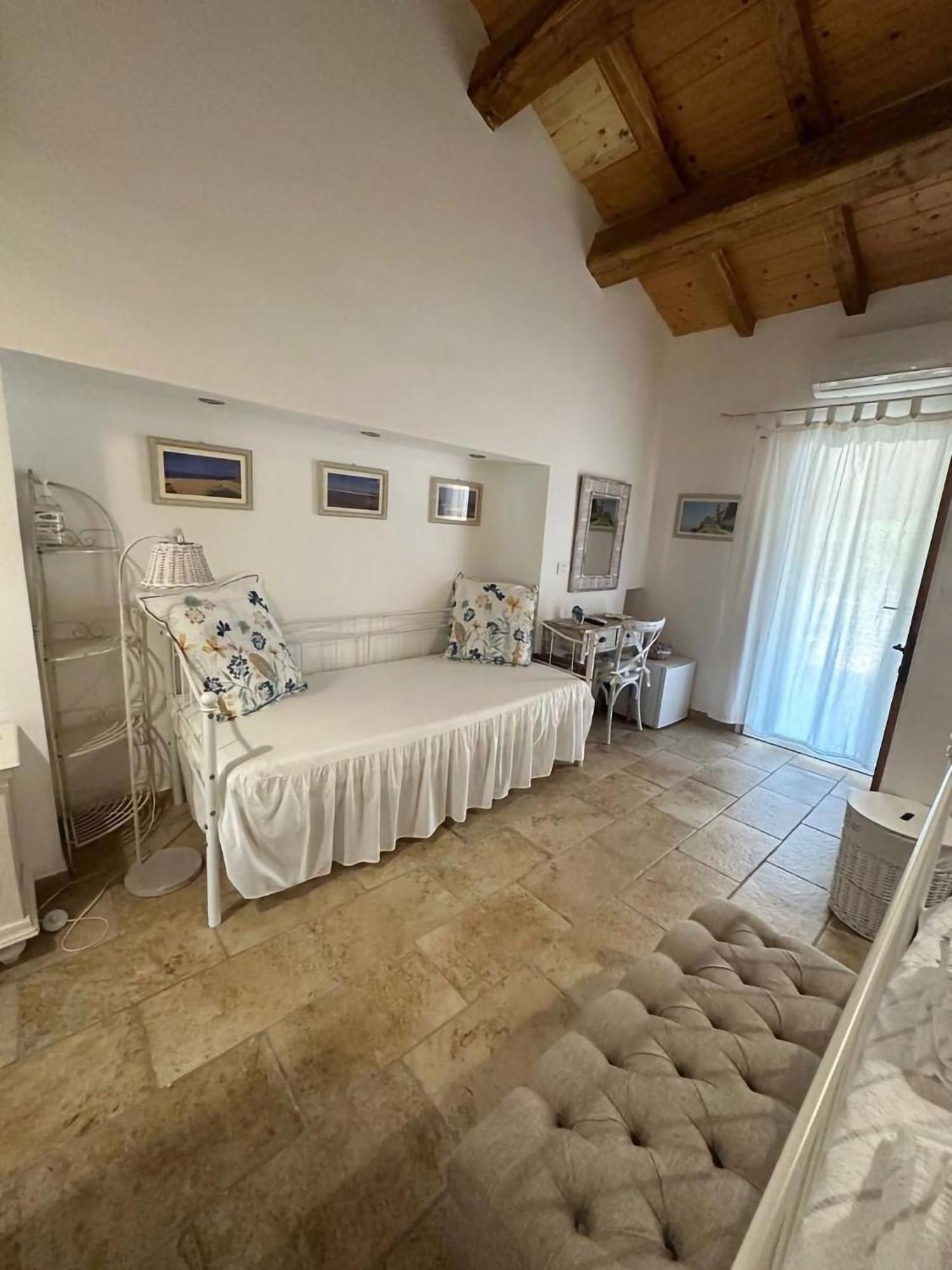 Monti Russu Natural Guest House Aglientu Εξωτερικό φωτογραφία